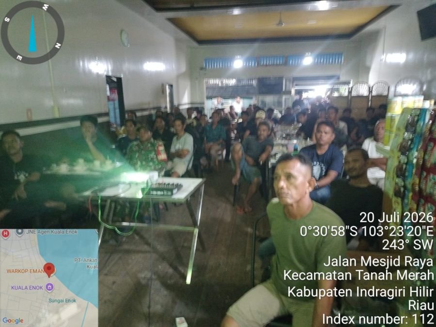±100 Warga Nobar Final Pildun 2026 Bersama Babinsa Tanah Merah Serka P Siregar