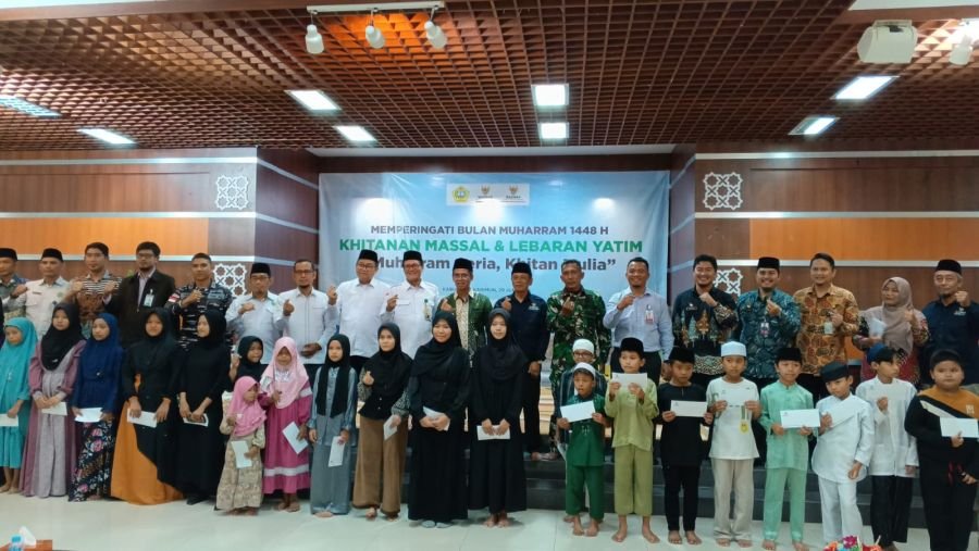 500 Anak Yatim Terima Santunan, 50 Anak Ikuti Khitanan Massal