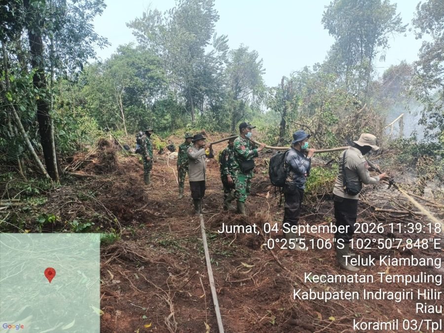 Air Minim, Babinsa 03/Tpl Dan Tim Gabungan Perketat Pendinginan Karhutla 10 Hektare