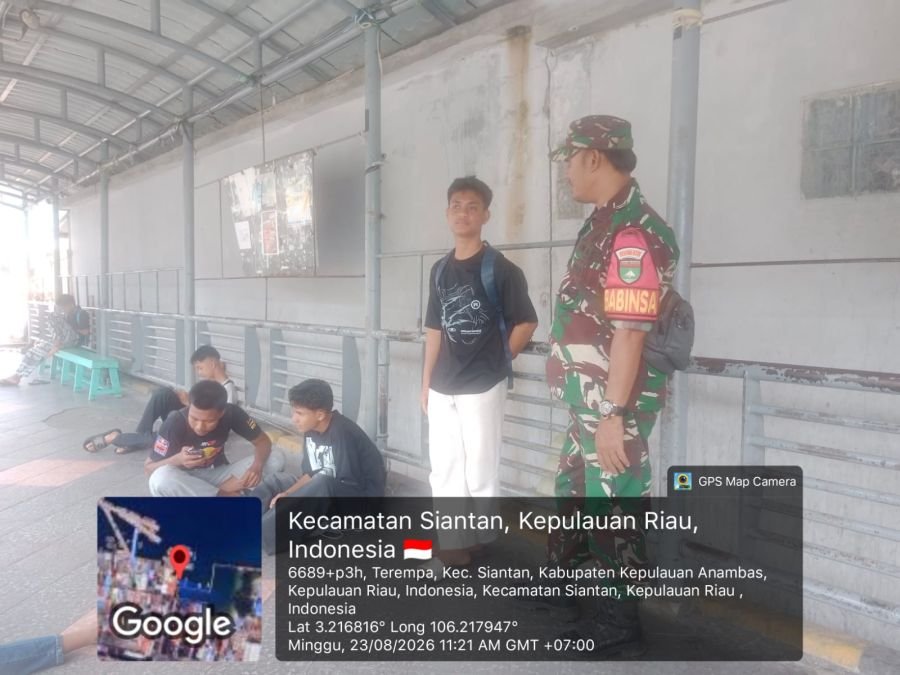 Anambas – Dalam rangka mempererat silaturahmi sekaligus membina generasi muda, Babinsa Koramil 02/Ta