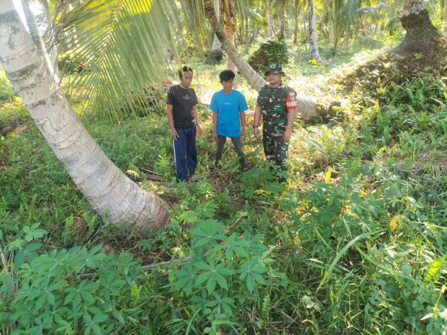 Anggota Koramil 06/kateman tidak hentinya melaksanakan patroli karhutla didaerah rawan bersama masya