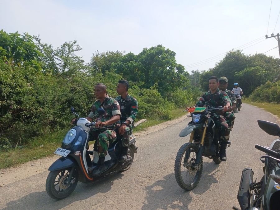 Antisipasi Kabut Asap, Bati Tuud Koramil 06/Cerenti Pimpin Patroli Karhutla