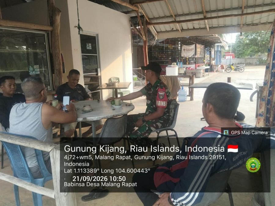 Antisipasi Kabut Asap Karhutla, Babinsa Malang Rapat Himbau Warga Gunakan Masker