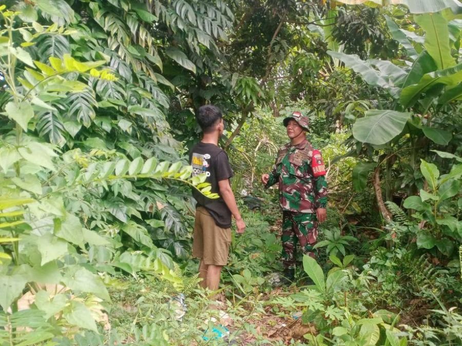 Antisipasi Karhutla, Babinsa Aktif Patroli dan Sosialisasi ke Masyarakat