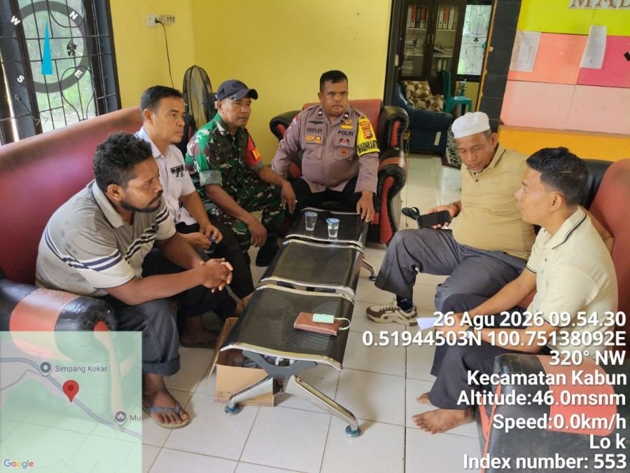 Antisipasi Karhutla, Babinsa Koramil 08/Tdn Gelar Komsos Bersama Perangkat Desa Aliantan