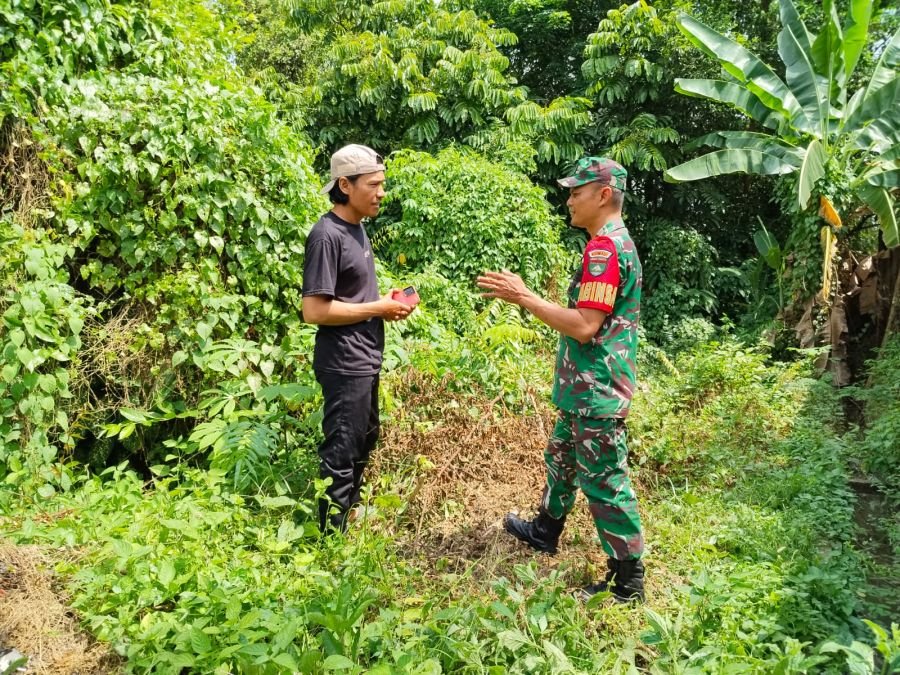 Antisipasi Karhutla, Babinsa Rumbai Gencarkan Patroli dan Sosialisasi