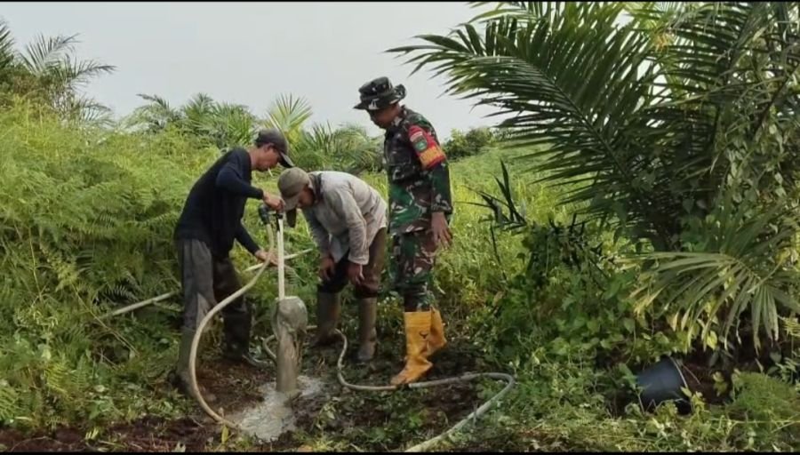 Antisipasi Karhutla, Koramil 01/Bangko Rampungkan Pembangunan Sumur Bor di Batu Hampar