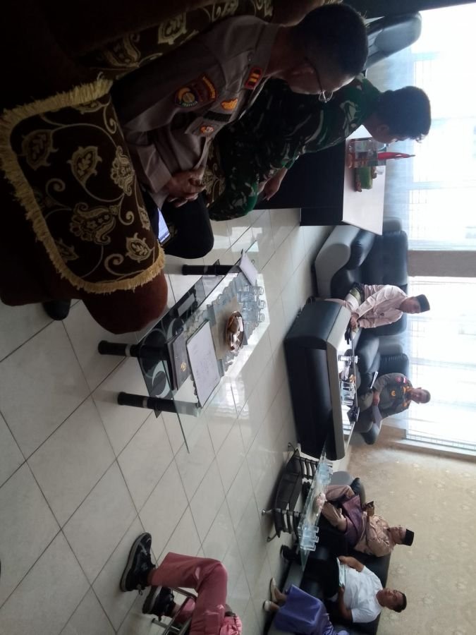 Antisipasi Pekat, Babinsa Koramil 01/Bkn Serma Rahman Hadiri Rapat Sinergi Sektor di Kecamatan Bangk