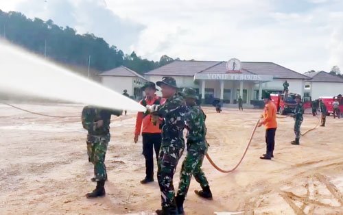 Asah Kesigapan Darurat, Yonif TP 849/Beladau Sakti Gelar Latihan Dalam Satuan Unit Damkar