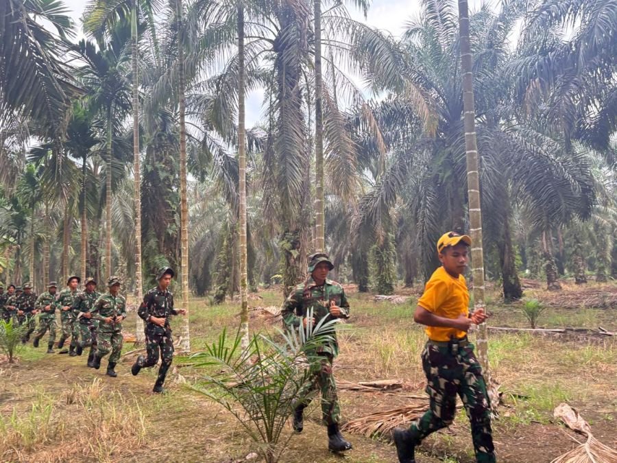 Asah Ketangguhan, Prajurit Yonif TP 953/Harimau Rawa Taklukkan Lintas Medan