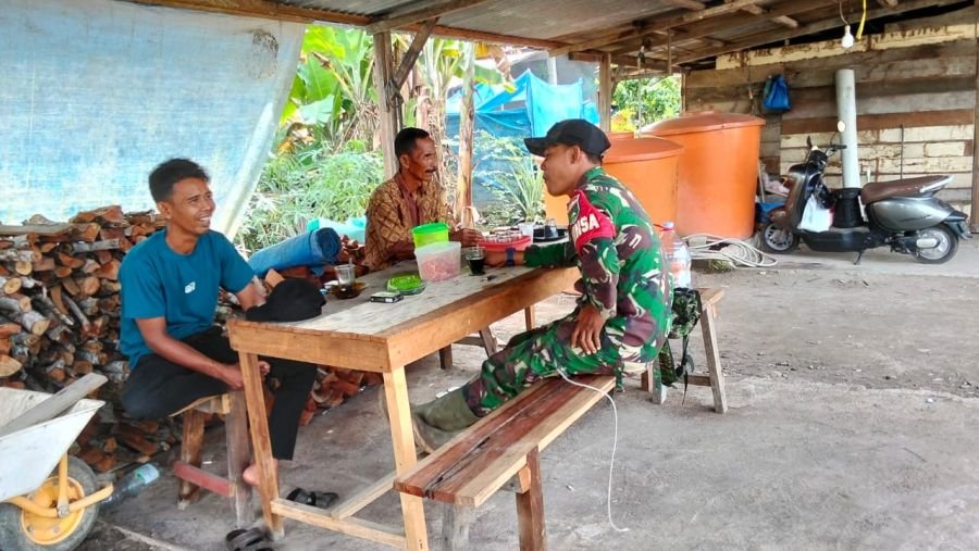 Babinsa 03/Tempuling Gandeng Mitra Karib Jaga Stabilitas Wilayah