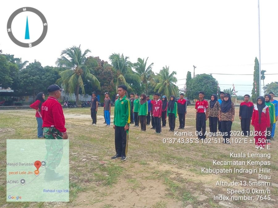 Babinsa 03/Tempuling Genjot Latihan Paskibraka Kempas Jelang HUT RI ke-81