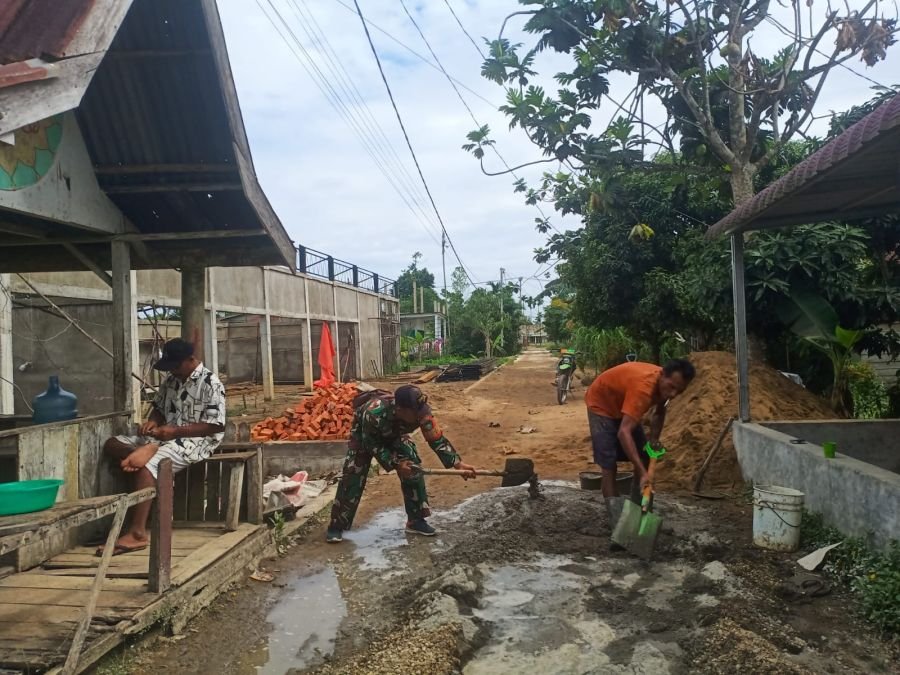 Babinsa 03/Tempuling Kawal Progres Koperasi Merah Putih