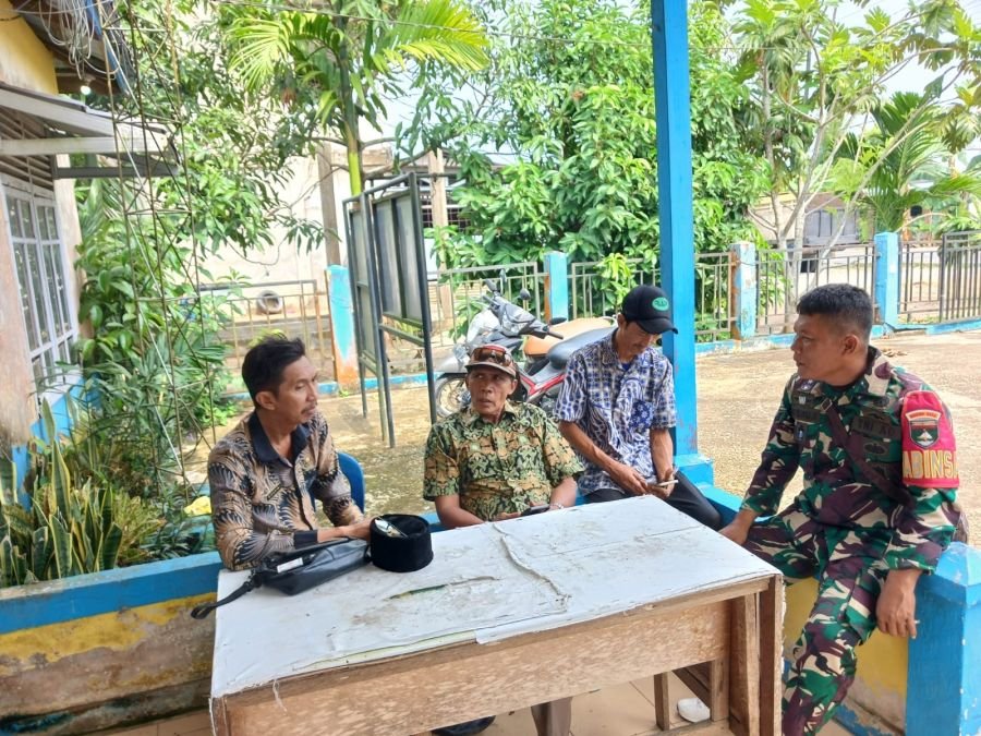 Babinsa 03/Tempuling Perkuat Koordinasi dengan Staf Kelurahan