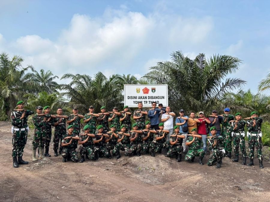 Babinsa 03/Tpl Dampingi Peninjauan Lokasi Yon TP 953/HR di Kempas