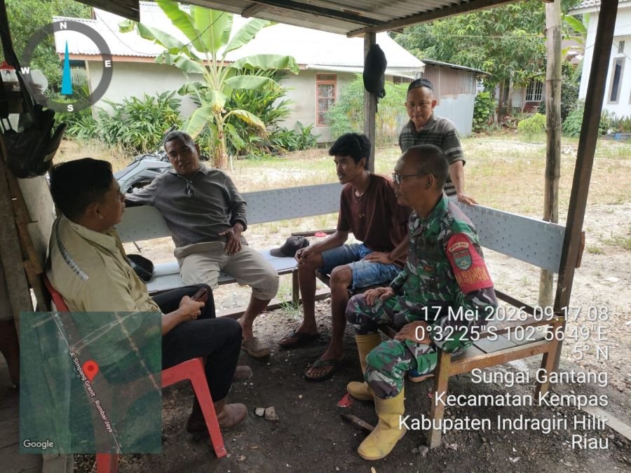 Babinsa 03/Tpl dan Mitra Karib Kompak Jaga Stabilitas Desa Sungai Gantang