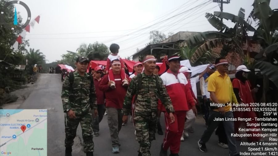 Babinsa 03/Tpl Hadiri Jalan Santai, Bendera 1.018 Meter Warnai HUT RI ke-81