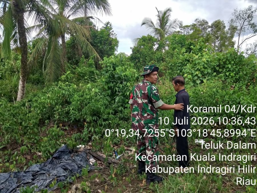 Babinsa 04/Kuindra Ajak Warga Cegah Karhutla Lewat Patroli Tapal Batas