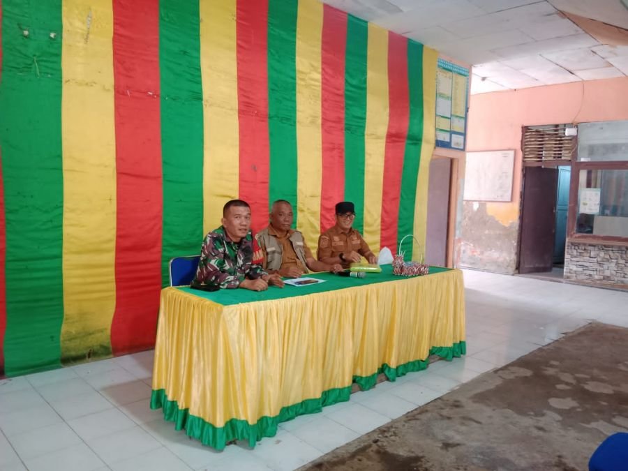 Babinsa 04/Kuindra Hadiri Rapat Teknis Persiapan HUT RI ke-81 di Kantor Kecamatan Kuindra