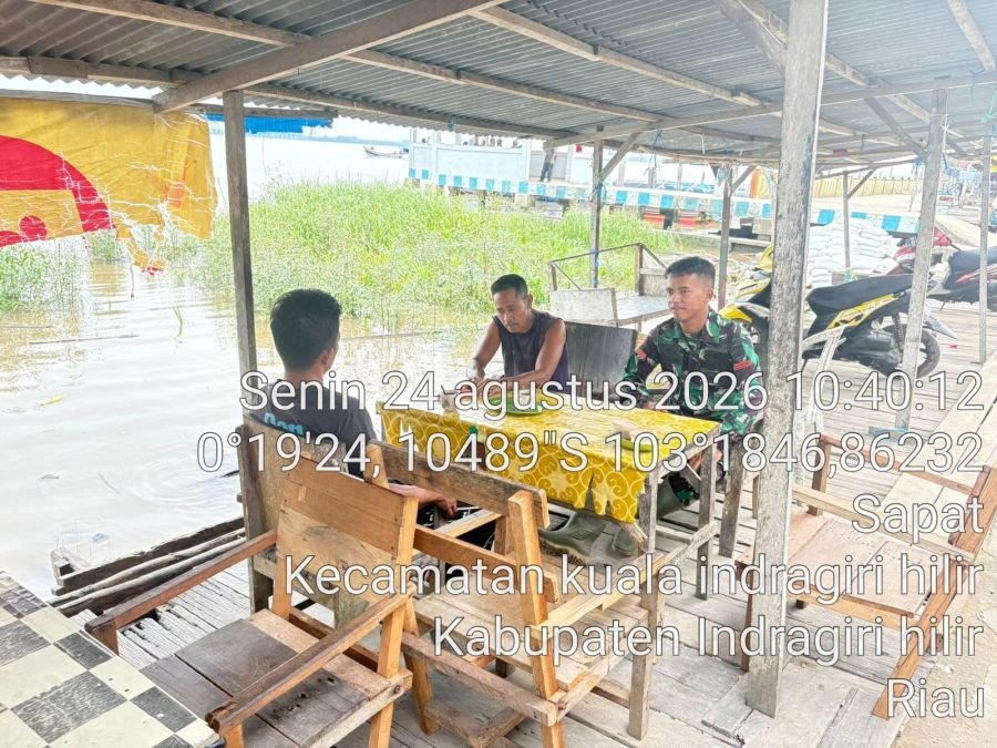 Babinsa 04/Kuindra Laksanakan Komsos dan Pengawasan SDM Hadapi Musim Kemarau Panjang di Sapat
