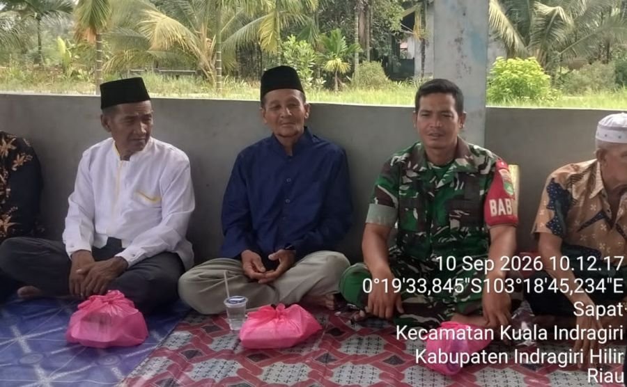 Babinsa 04/Kuindra Serda Ali B. Harahap Laksanakan Komsos Bersama Tokoh Agama di Sapat
