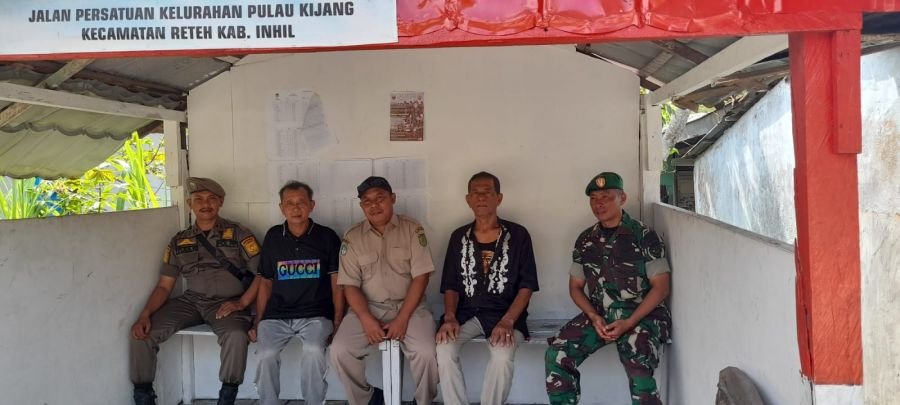 Babinsa 07/Reteh Laksanakan Komsos Dan Jalin Silaturahmi Dengan Warga Kampung Pancasila