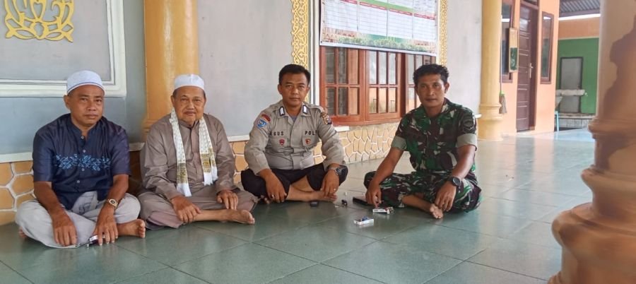 Babinsa 09/Kemuning Perkuat Sinergi dengan Tokoh Agama di Desa Keritang Hulu