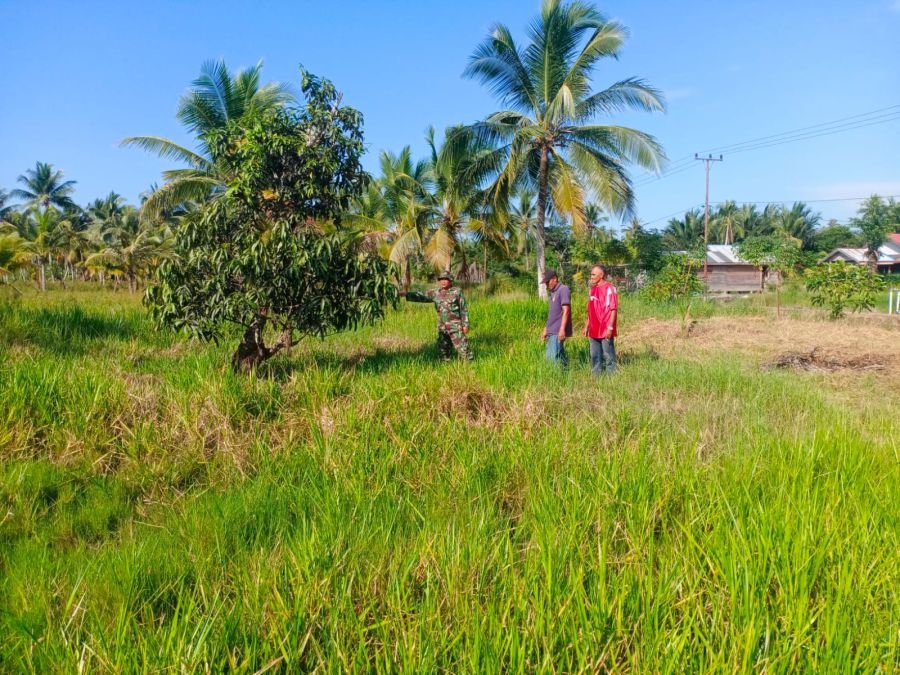 Babinsa Ajak Warga Cegah Karhutla di Desa Melai