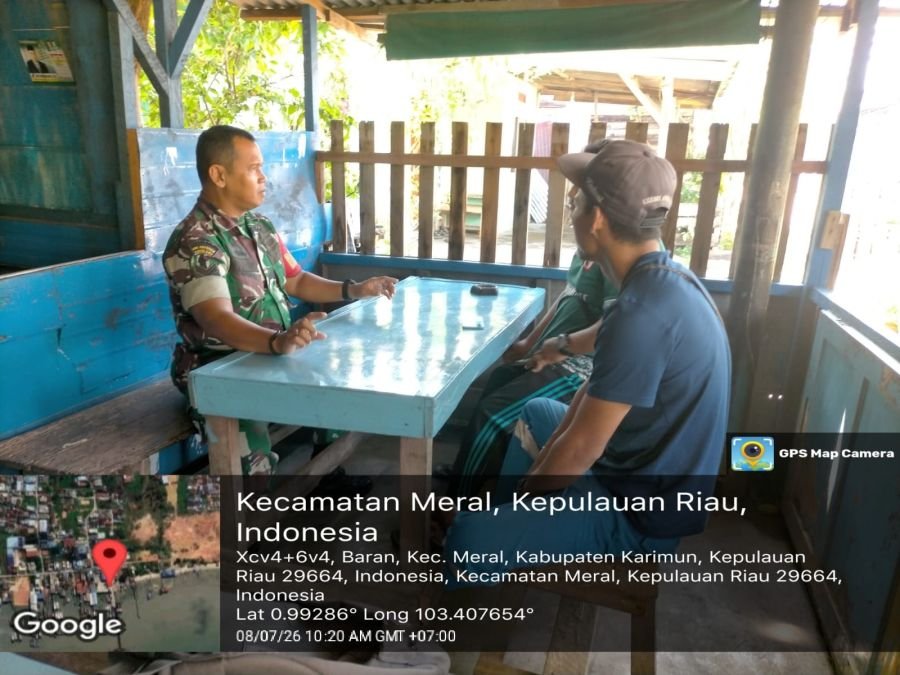 Babinsa Baran Barat Ingatkan Nelayan Waspadai Cuaca Ekstrem Laut