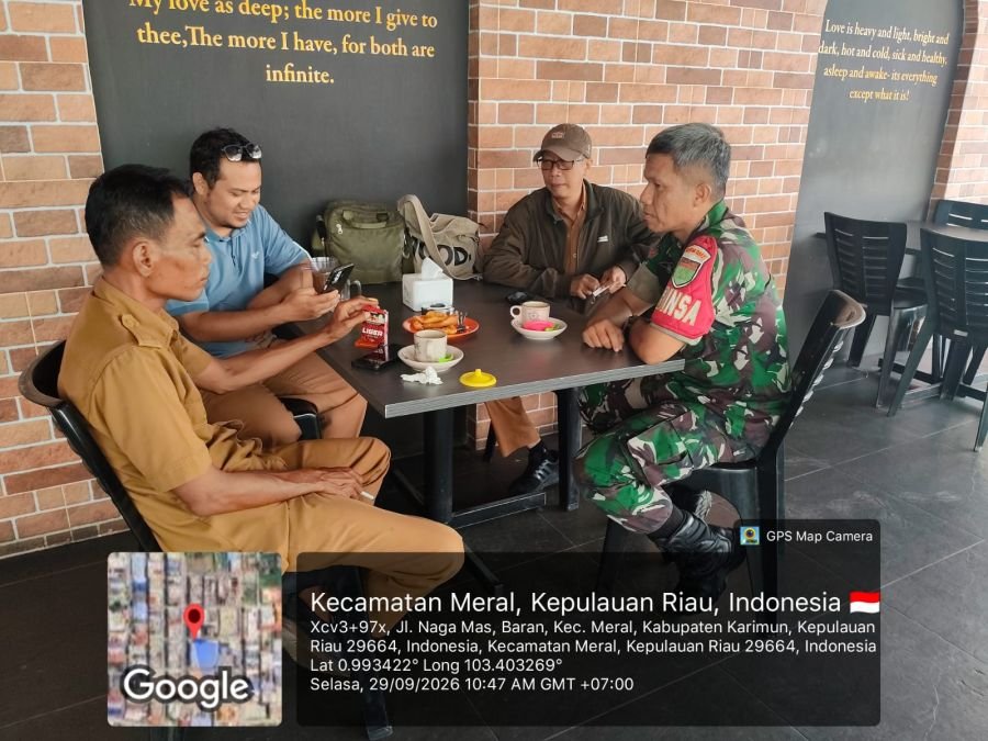 Babinsa Baran Barat Perkuat Koordinasi Keamanan Bersama Staf Kelurahan