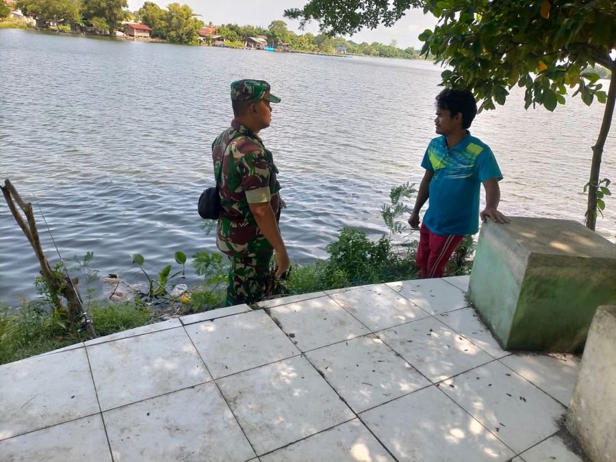Babinsa Baran Timur Perkuat Kamtibmas Lewat Komsos Bersama Warga