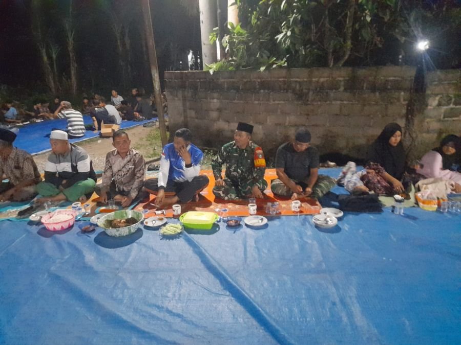 Babinsa Berbaur dengan Warga Rayakan Tahun Baru Hijriah