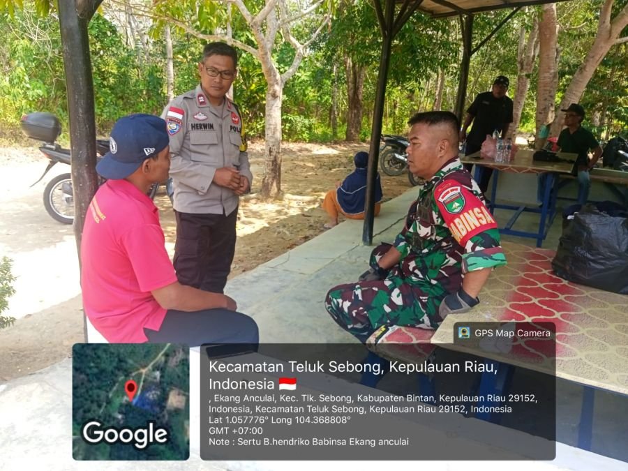 Babinsa dan Bhabinkamtibmas Edukasi Warga untuk Waspada Karhutla dan Menjaga Kesehatan.