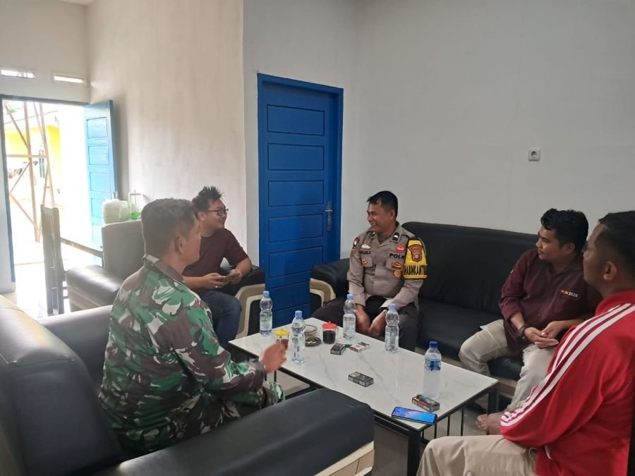 Babinsa dan Bhabinkamtibmas Perkuat Sinergi Bersama Perangkat Desa Sungai Cingam