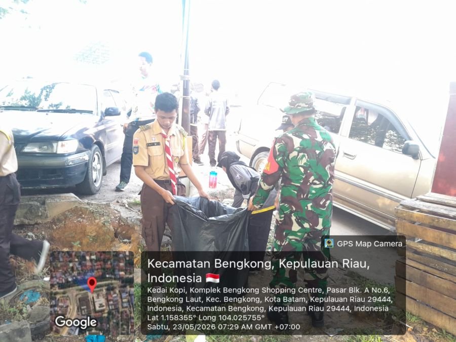 Babinsa dan Pramuka Bergerak, Lingkungan Bengkong Laut Lebih Bersih