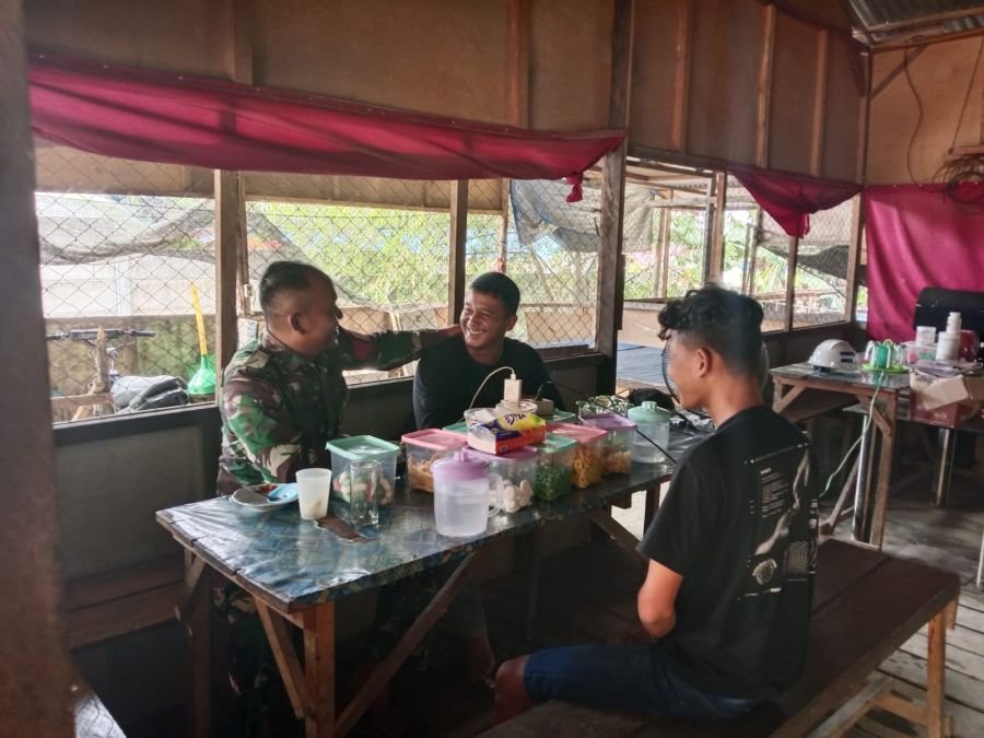 Babinsa Dayo Ajak Generasi Muda Jauhi Narkoba dan Jaga Sopan Santun Berkendara