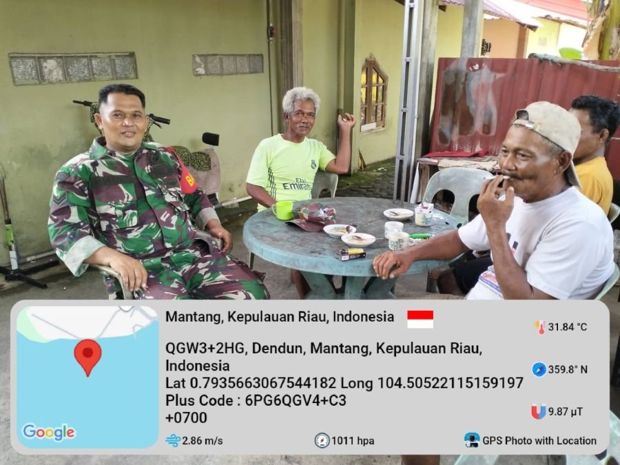 Babinsa Desa Dendun Ajak Warga RT 01 RW 01 Perkuat Keamanan Lingkungan & Aktifkan Poskamling.