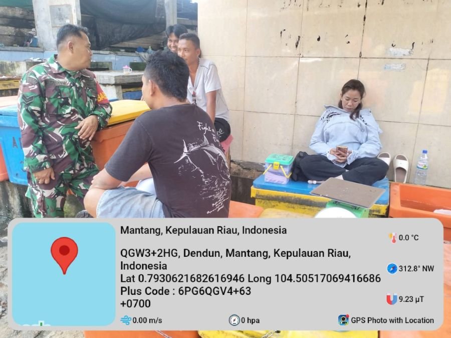 Babinsa Desa Dendun Ingatkan Nelayan: Waspada Cuaca Berubah-Ubah, dan Tunda waktu Berlayar.