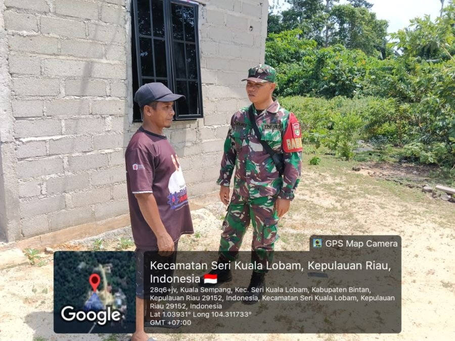 Babinsa Desa Kuala Sempang Ajak Warga Jaga Silaturahmi dan Kamtibmas