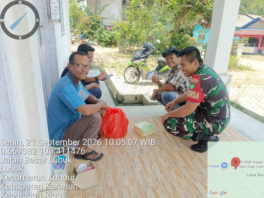 Babinsa Kundur Turun Langsung, Pantau Aktivitas Warga Desa Lubuk
