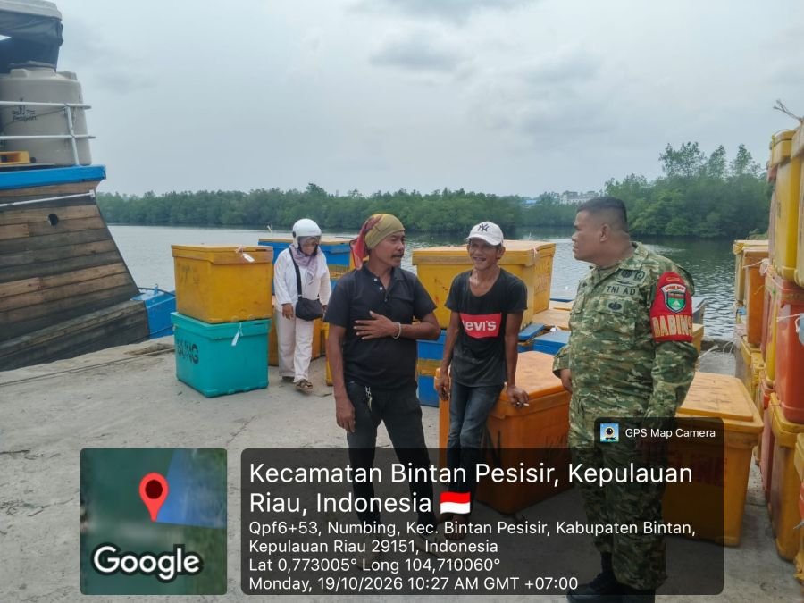 Babinsa Desa Numbing Himbau Warga Pesisir Utamakan Keselamatan Saat Melaut.