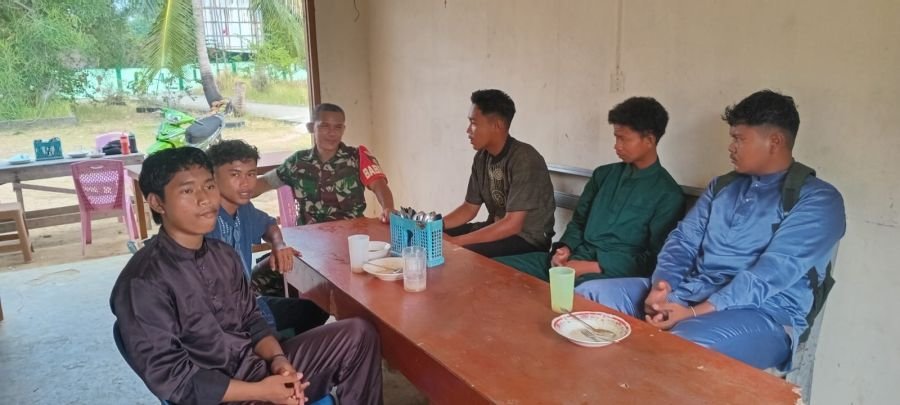 Babinsa Desa Pangkil Sosialisasikan Penerimaan Prajurit TNI AD