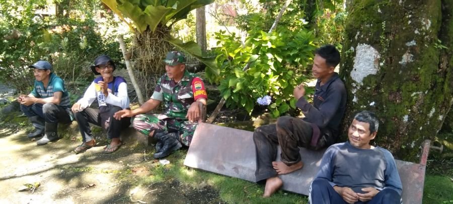 Babinsa Desa Penghujan Peltu Pantun Sibarani pada hari Rabu, 2 September 2026.