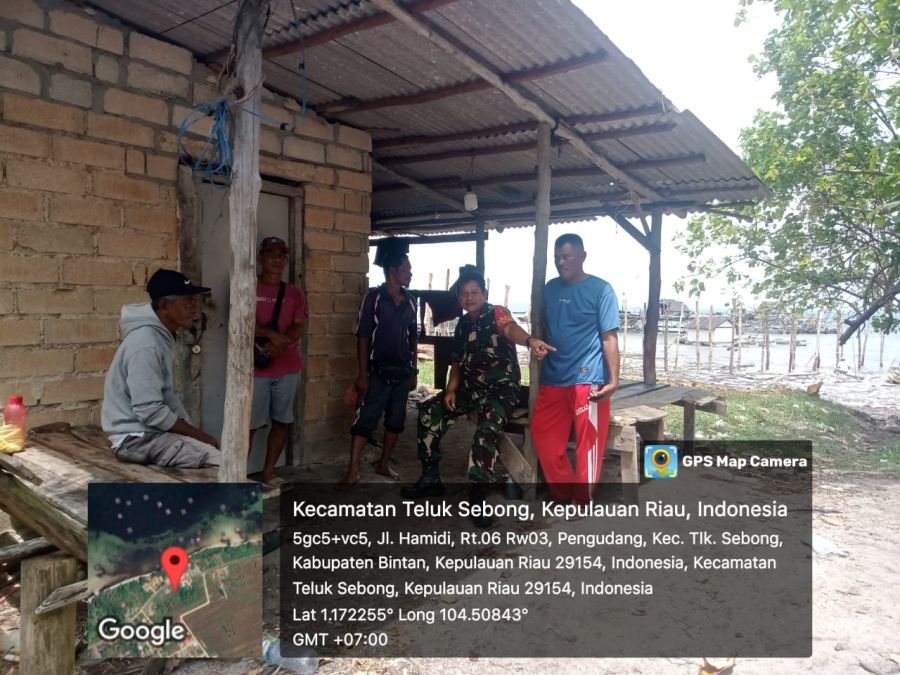 Babinsa Desa Pengudang Laksanakan Komsos Bahas Kondisi Wilayah dan Antisipasi Dampak Cuaca Ekstrem