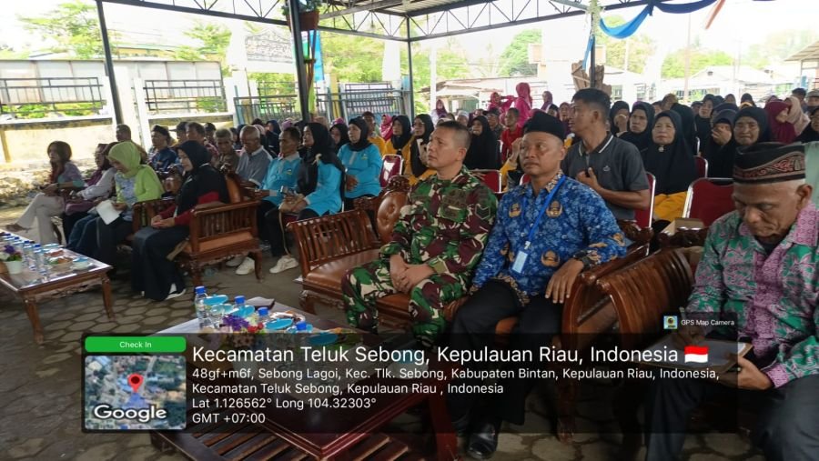 Babinsa Desa Sebong Pereh Serka A. Siregar pada hari Kamis, 1 Oktober 2026.
