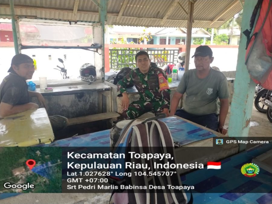 BABINSA DESA TOAPAYA Himbau Warga Bersihkan Saluran Air Antisipasi Banjir