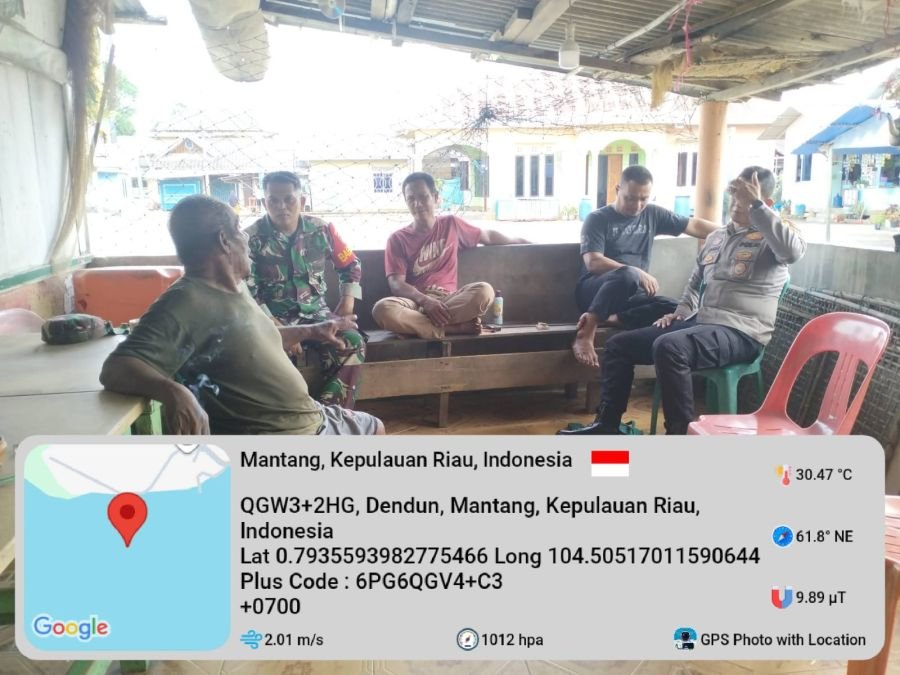Babinsa Desa?Dendun Berikan Himbauan Keselamatan Kepada Warga Pesisir: Waspada Angin?Kencang