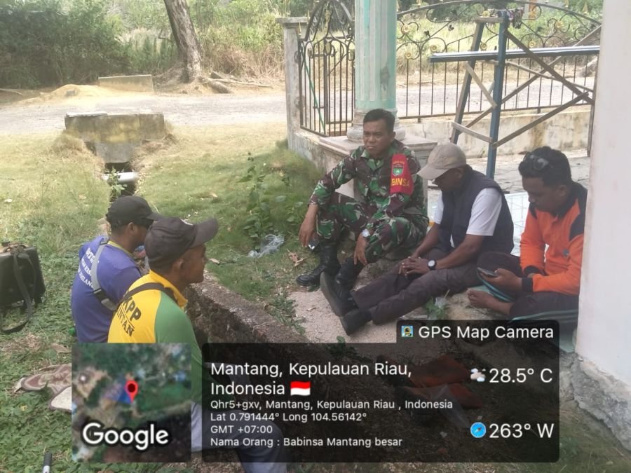 Babinsa Desa?Mantang?Besar Himbau Warga Nelayan: Manfaatkan Waktu Tak Melaut untuk Cek Kapal