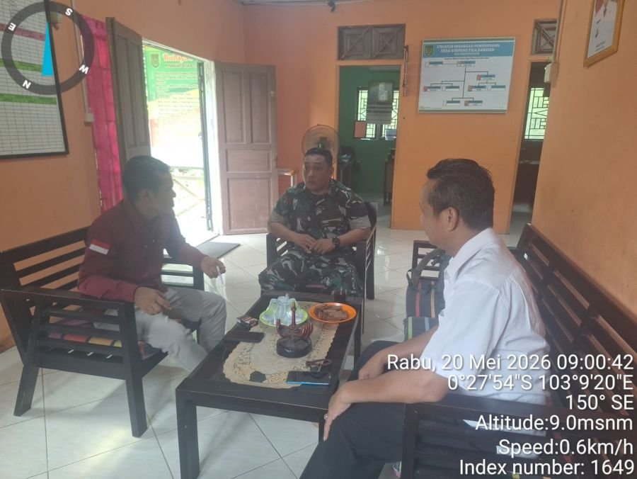 Babinsa Enok Koramil 02/TM Dorong Staf Desa Tingkatkan Pelayanan Administrasi Warga