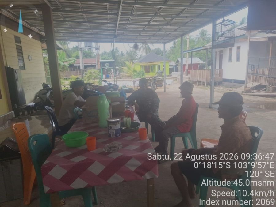 Babinsa Enok Sambangi Warga Binaan di Kelurahan Enok